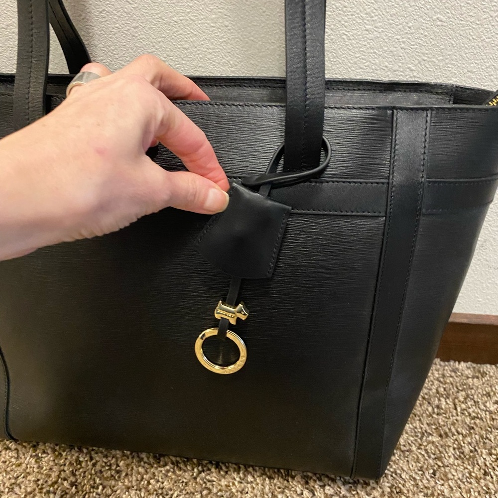 Radley London Elegant Black Tote Bag - Picture 4 of 12